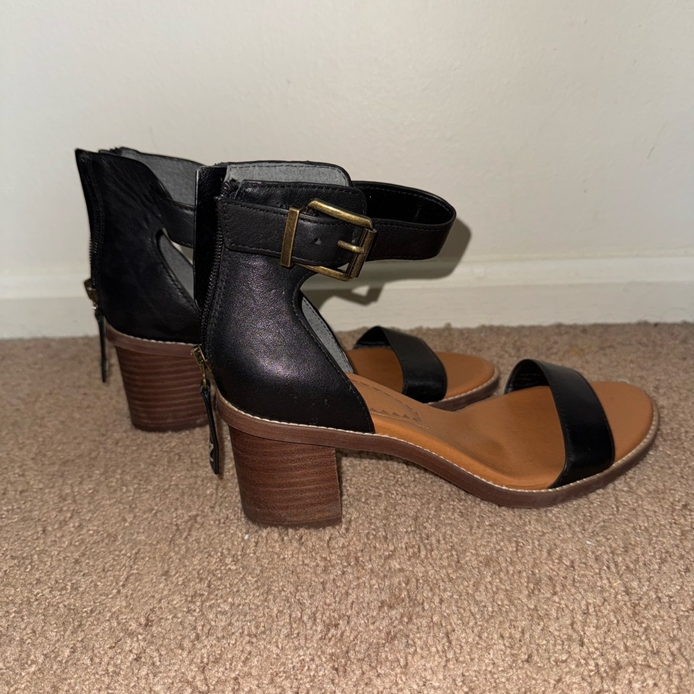 Zodiac Ilsa Block Heel Sandals